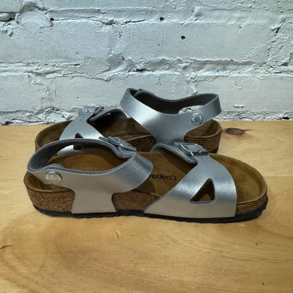 Birkenstock Rio Metallic Two Strap Slingback Sandals Kids‎ Size C1-1.5 Silver