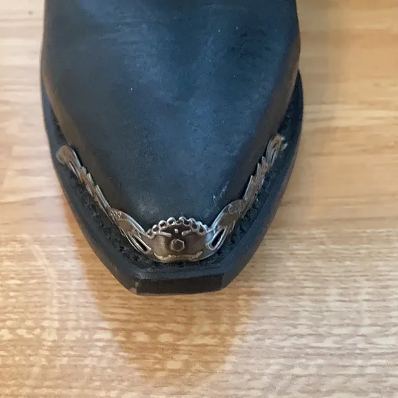 Black leather pull on boots with metal rivets 9.5M
