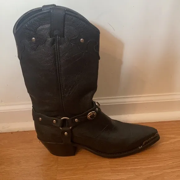 Black leather pull on boots with metal rivets 9.5M
