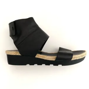 Black Leather Sandals with Espadrille Sole sz 10 Boho Modern Leganlook Scrunched