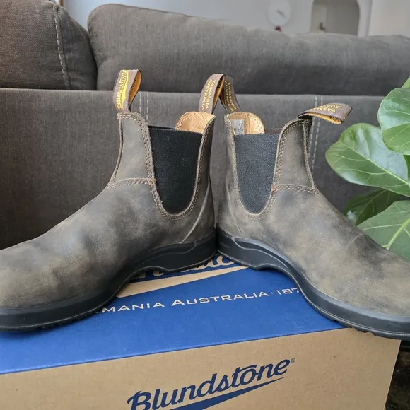 Blundstone All-Terrain Chelsea Boots #2056