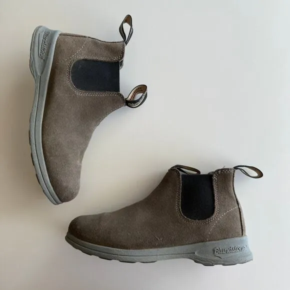 Blundstone Medium Brown Suede Pull On Active Chelsea Boots Kids sz 3 US 4 / 4.5
