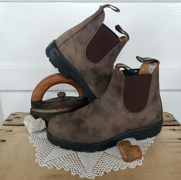 Blundstone Rustic Brown 585 Chelsea Boots Elastic Ankle Booties Boho AU5 | 8US