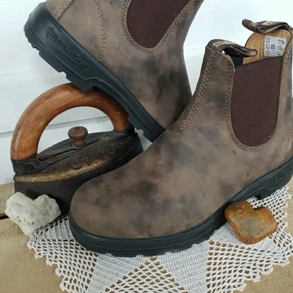 Blundstone Rustic Brown 585 Chelsea Boots Elastic Ankle Booties Boho AU5 | 8US