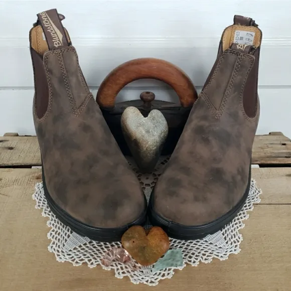 Blundstone Rustic Brown 585 Chelsea Boots Elastic Ankle Booties Boho AU5 | 8US