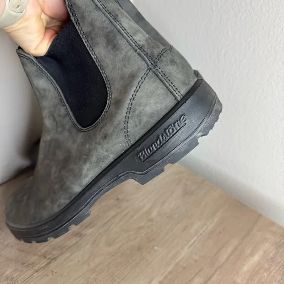 BLUNDSTONE’S MEN'S ALL-TERRAIN CHELSEA BOOTS - RUSTIC BLACK