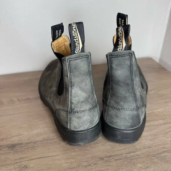 BLUNDSTONE’S MEN'S ALL-TERRAIN CHELSEA BOOTS - RUSTIC BLACK