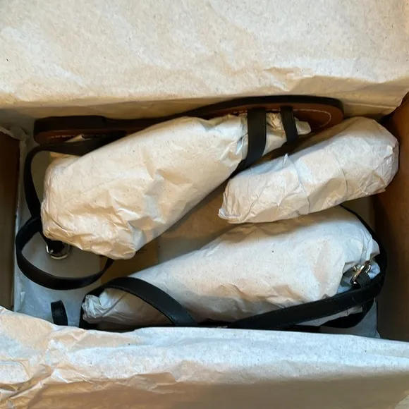 BNIB Reformation Black Plank Tannis Gladiator Grecian Flat Sandals 5.5