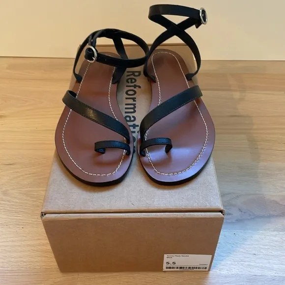 BNIB Reformation Black Plank Tannis Gladiator Grecian Flat Sandals 5.5