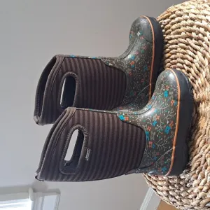 BOGS Girls‎ Waterproof/Insulated Floral Print Rubber/Striped Upper Boots Size 11