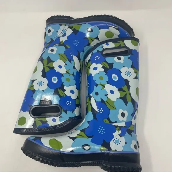Bogs Raid Boots NWOT Flower Design Blue White sz 7