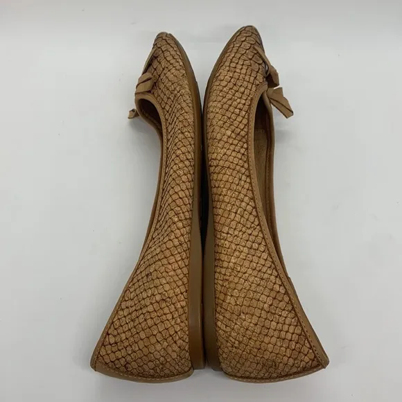 BORN Carri Cork Leather Ballet Flats Taupe/Tan 8 Slip-On Bow Accent Casual