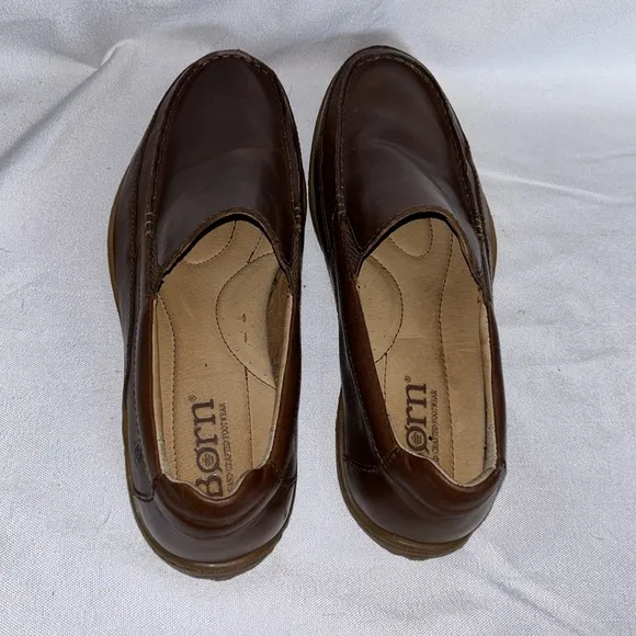 Born Loafers Brown Leather Moc Toe Round Slip On Shoes Size US 9.5M EUC