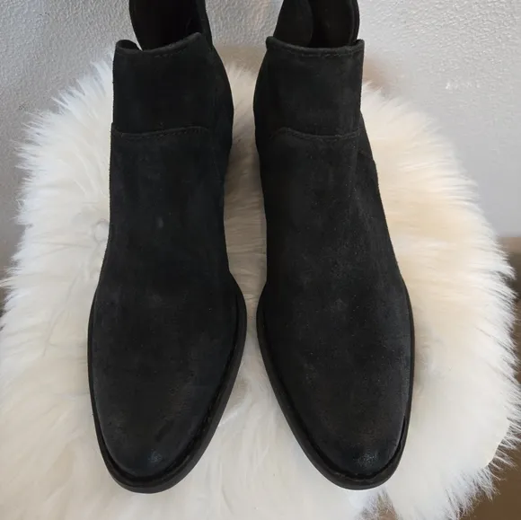 Born Shari Boots