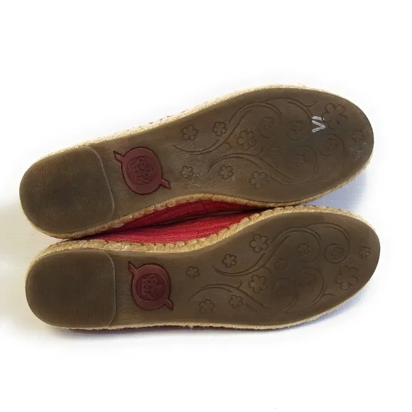 BORN Sitton Canvas Leather Slip Ons Flats Size 9