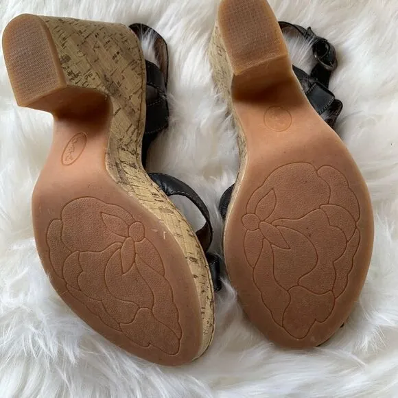 Born Cork Black Leather T-Strap Sandals Si…