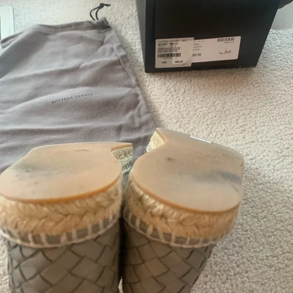 Bottega Veneta EUC 39 sz 9 signature weave  grey espadrilles original box bag