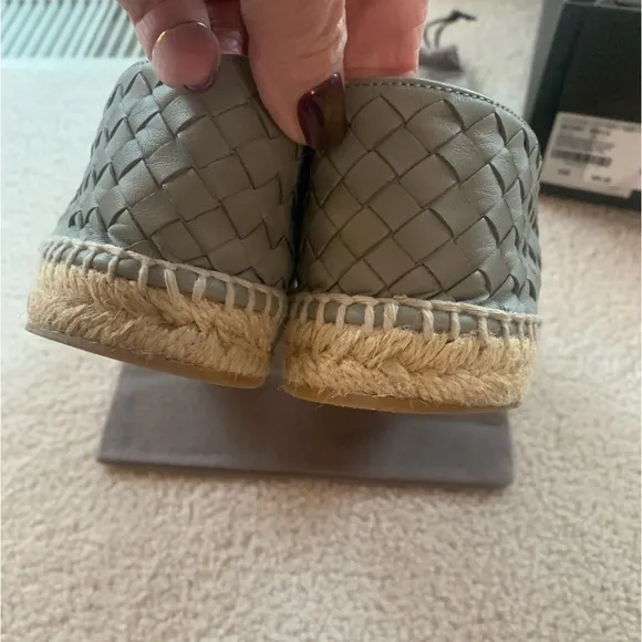 Bottega Veneta EUC 39 sz 9 signature weave  grey espadrilles original box bag