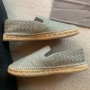 Bottega Veneta EUC 39 sz 9 signature woven espadrilles flats original box bag
