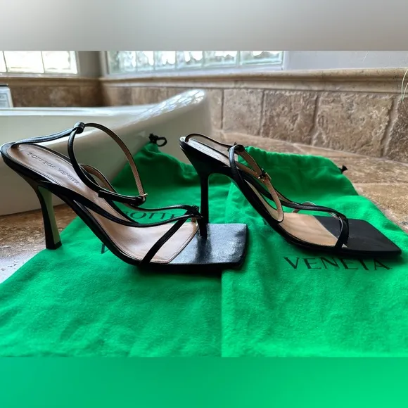 Bottega Veneta Stretch Strap Sandals💋