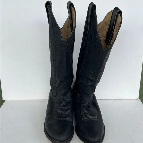 Boulet Black Leather Cowboy Boots with Pull-On Style