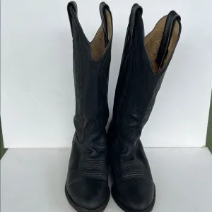 Boulet Black Leather Cowboy Boots with Pull-On Style