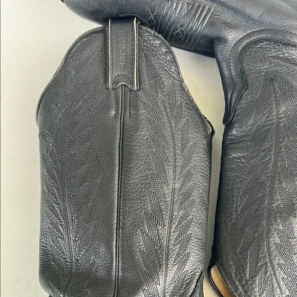 Boulet Black Leather Cowboy Boots with Pull-On Style