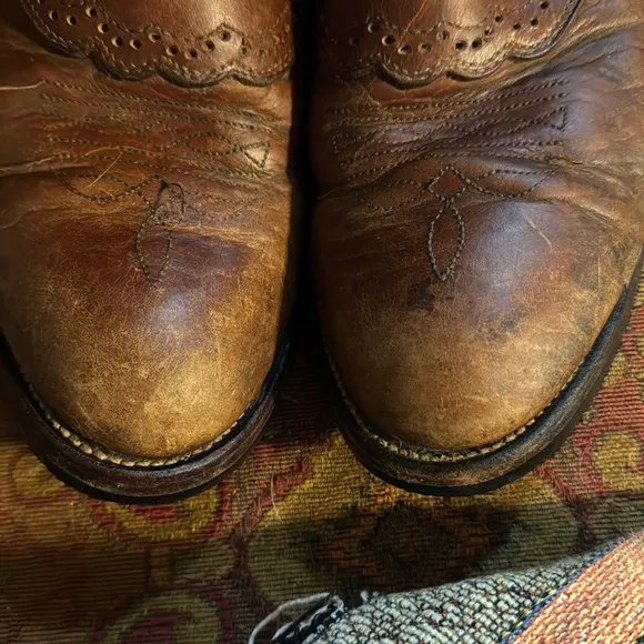 Boulet Cowboy Boots two tone size 9 - have been resoled!