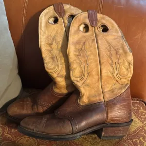 Boulet Cowboy Boots two tone size 9 - have been resoled!