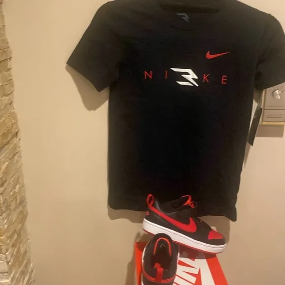 Boys Nike Court Borough low (psv)