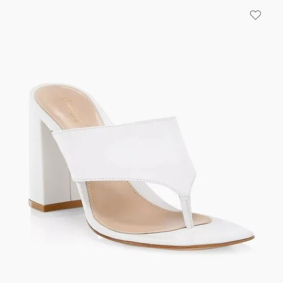 BRAND NEW DKNY BLOCK HEEL  THONG SANDAL