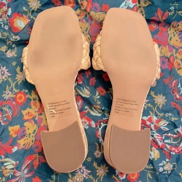 Brand New Steve Madden Braided Natural Straw Large Strap Slides Heeled Sandals