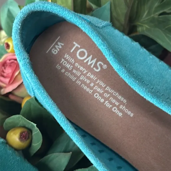 Brand New Toms Genuine Suede Teal Espadrille Slip On Flats Casual Alpargata Shoe