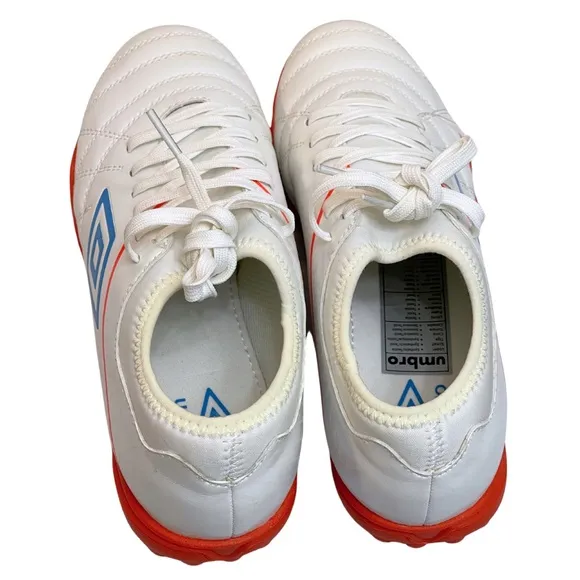 BRAND NEW Umbro Medusae 3 Club TF Sneakers