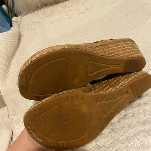 Burberry espadrilles 40 well loved plaid wedge sandals womens brown tan size 10