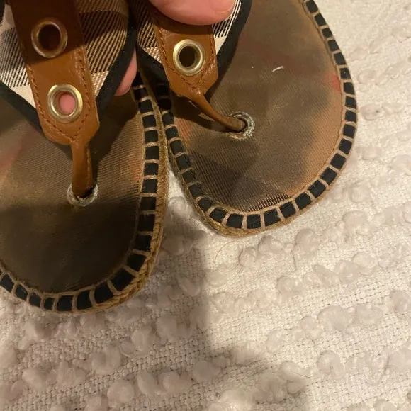 Burberry espadrilles 40 well loved plaid wedge sandals womens brown tan size 10