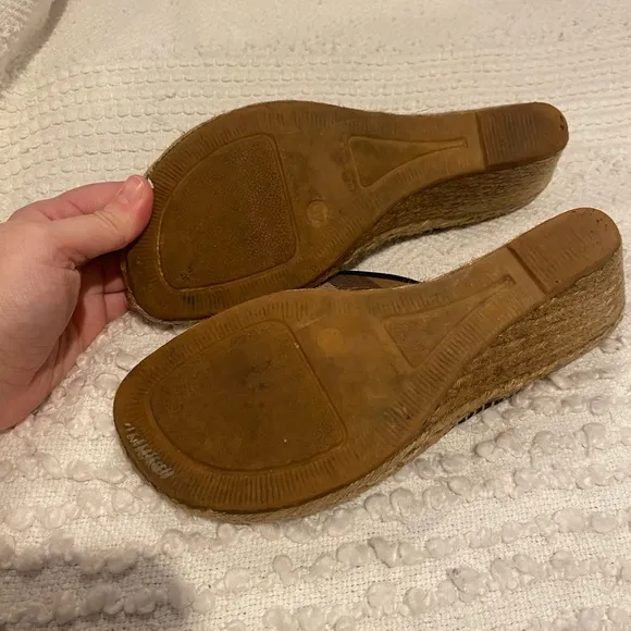 Burberry espadrilles 40 well loved plaid wedge sandals womens brown tan size 10