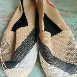 Burberry Plaid Espadrilles 🤩