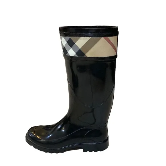 BURBERRY Rubber Printed Rain Boots Sz 35  Knee-High Boots Black Round-Toes