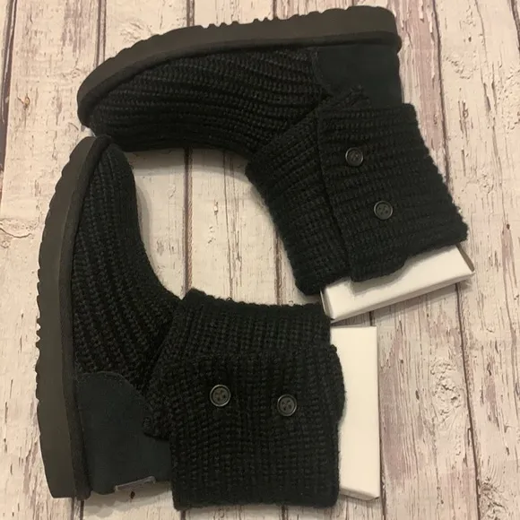 Cardy button knit Ugg boots