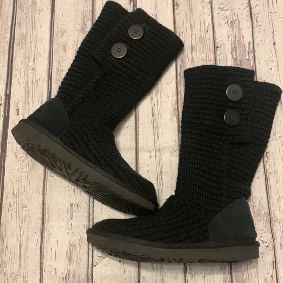 Cardy button knit Ugg boots