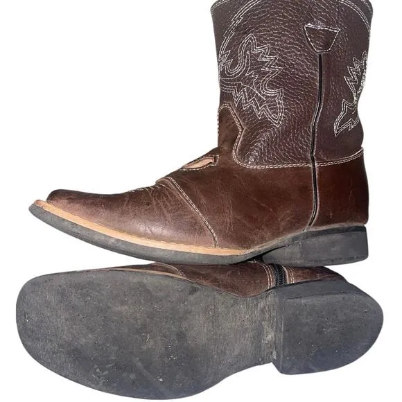 Carreta Boys Western Boots Youth Size 11 Square Toe  Pull On Embroidered Accents