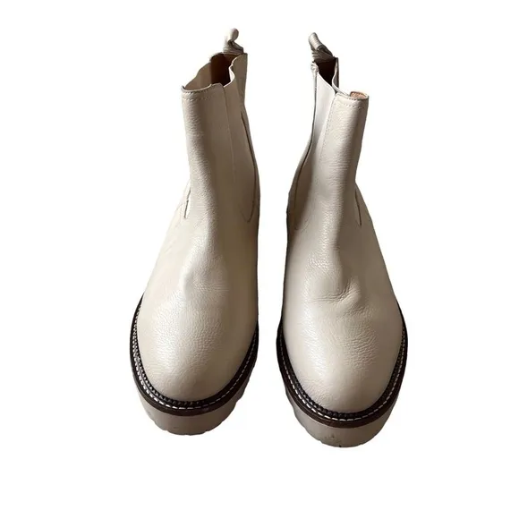 Caslon Miller Chelsea Boot Water Resistant Cream Size 13 Lug Sole Ankle Bootie