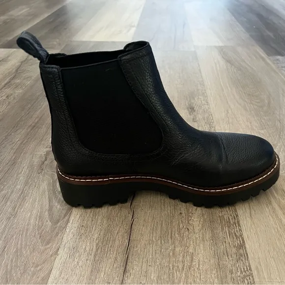 Caslon Miller Chelsea Boots Black Pull On Size 6.5