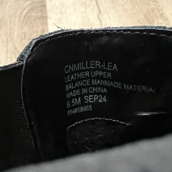 Caslon Miller Chelsea Boots Black Pull On Size 6.5