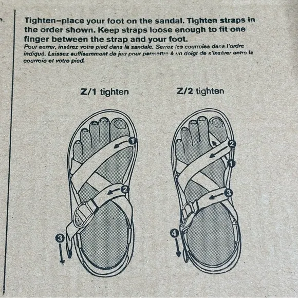 Chaco Gray &amp; Black Sandals Adjustable Strap Toe Sling Size 8 Excellent Condition
