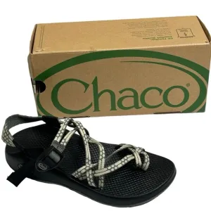 Chaco Gray &amp; Black Sandals Adjustable Strap Toe Sling Size 8 Excellent Condition
