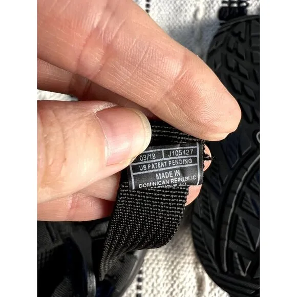 Chaco Men's Z/2 Adjustable Strap Classic Sandals Solid Black Size 13 NWOB Hiking