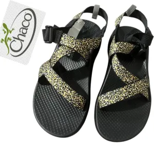 Chaco Size 4 Strap Cheetah Leopard Print Sandals