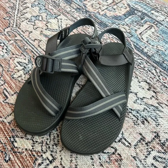 Chaco Z/1 Classic Sandals Men’s Size 11 in Black and Grey Adjustable Strap